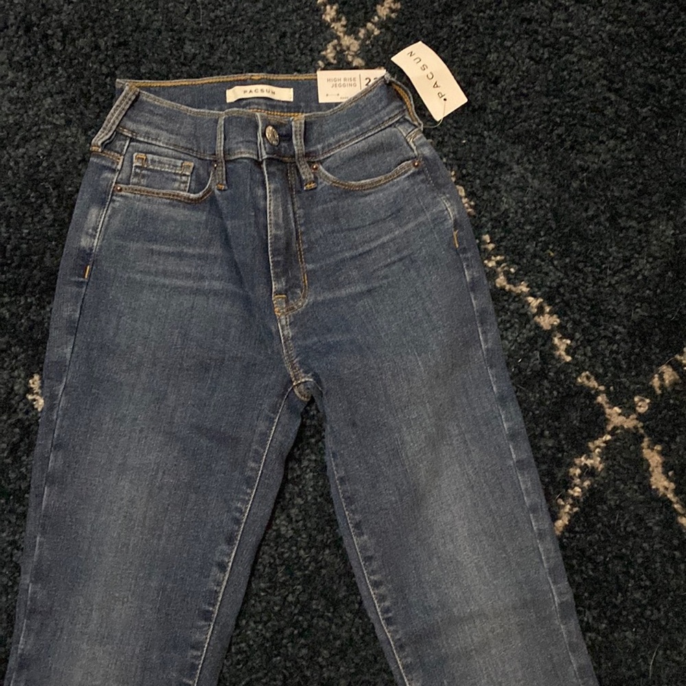 NEVER WORN blue jeans pacsun